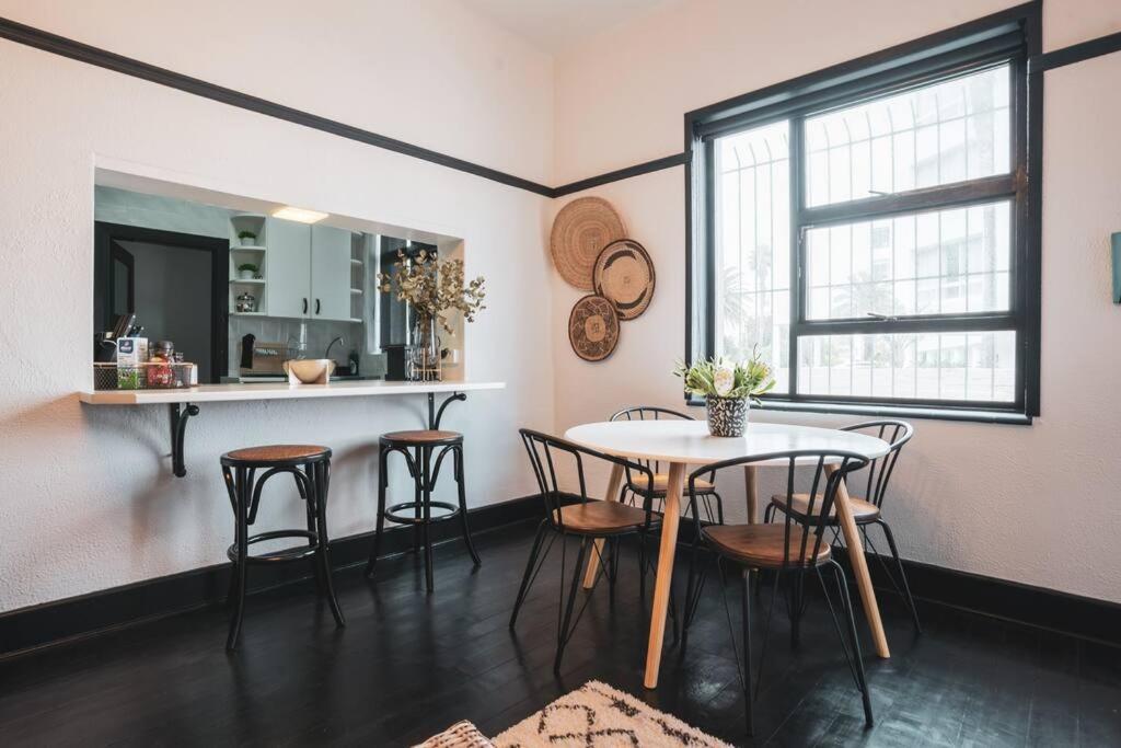 קייפטאון Cozy One-Bedroom In The Heart Of Sea Point מראה חיצוני תמונה